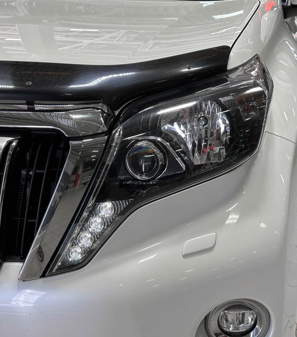 Toyota Land Cruiser Prado - 4